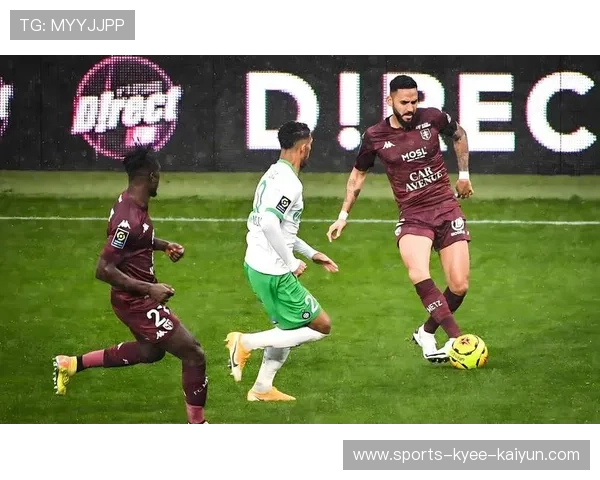 洛里昂球队法甲排名：洛里昂足球队的法甲排名及赛季表现 (2)